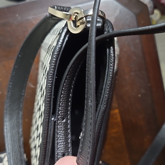 KATE SPADE SET! Blk & White Houndstooth Darcy Bucket Bag and NWT matching Wallet - Picture 6 of 12